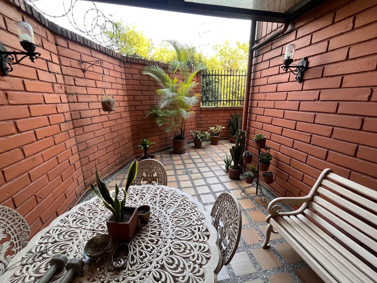 Apartamento en arriendo Antioquia Medellín Patio Bonito 150 m2 Habitaciones 3 Baños 3 Garajes 2 Precio $6500000