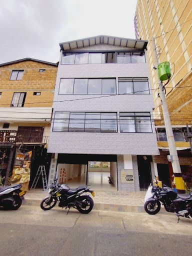 Local en arriendo Antioquia Medellín Aranjuez 200 m2 Habitaciones 0 Baños 2 Garajes 0 Precio $11000000