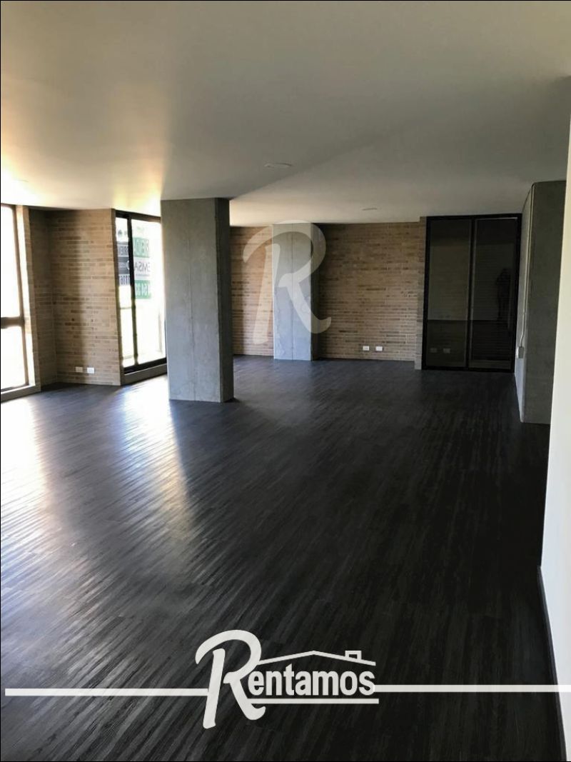Oficina en arriendo Antioquia Medellín La Linde 106 m2 Habitaciones 0 Baños 1 Garajes 1 Precio $8600000
