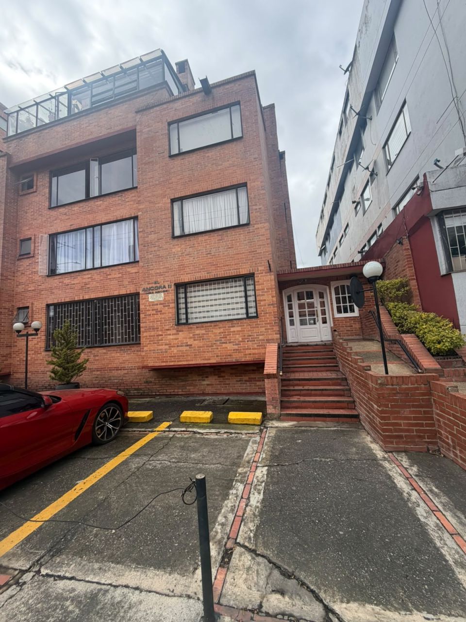 Apartaestudio en arriendo Cundinamarca Bogotá Los Cedritos 65 m2 Habitaciones 1 Baños 1 Garajes 1 Precio $1800000