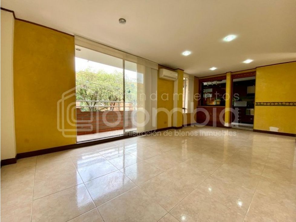 Apartamento en arriendo Antioquia Envigado Trianon 75 m2 Habitaciones 3 Baños 2 Garajes 1 Precio $3000000