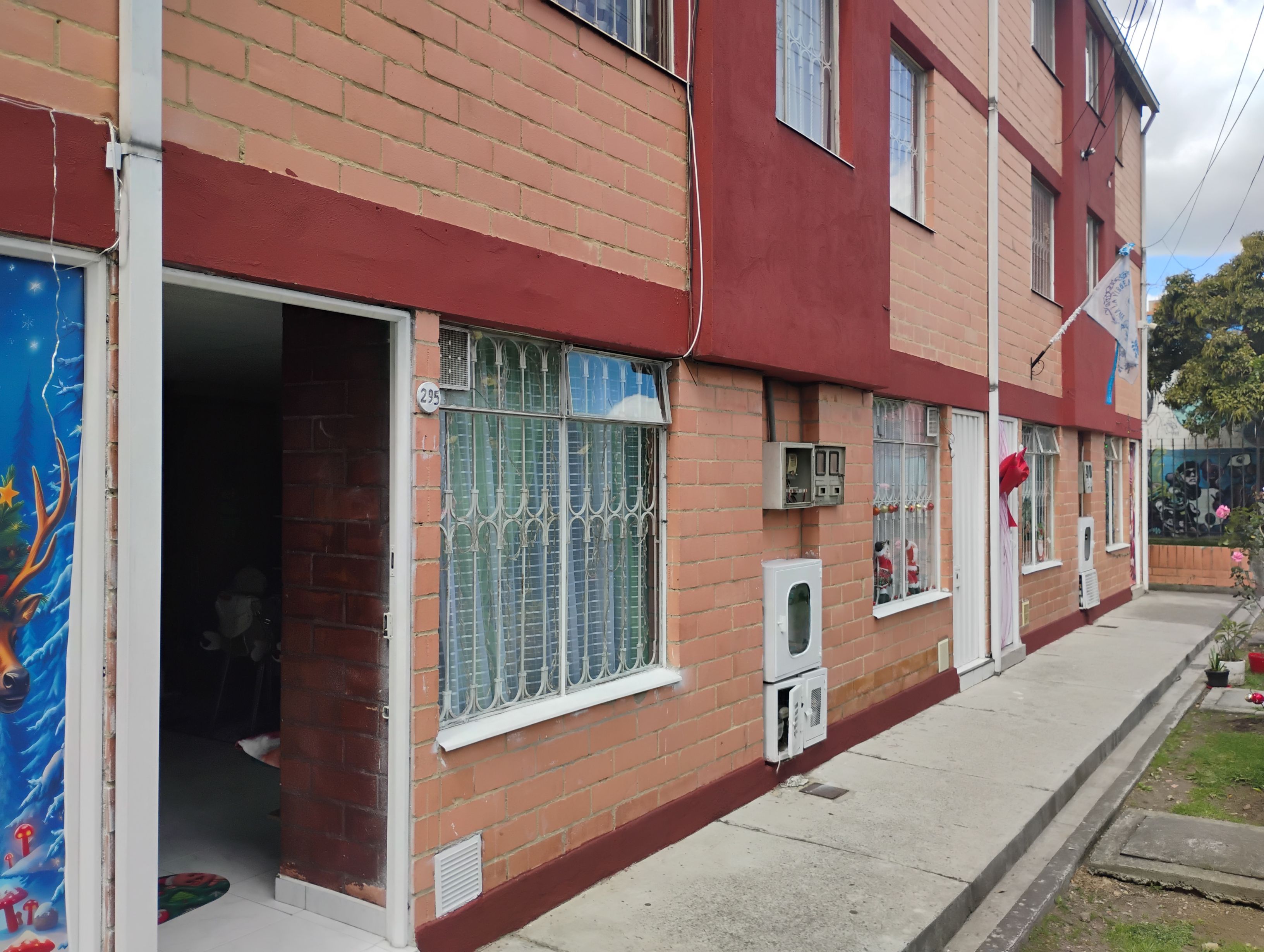 Casa en venta Cundinamarca Bogotá Engativa Centro 68 m2 Habitaciones 3 Baños 1 Garajes 0 Precio $279000000