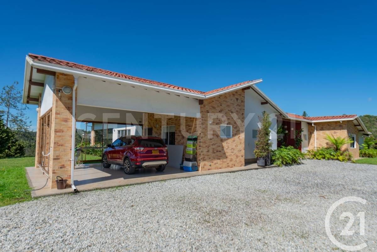 Finca en arriendo Antioquia El Retiro El Retiro 540 m2 Habitaciones 4 Baños 5 Garajes 10 Precio $18000000
