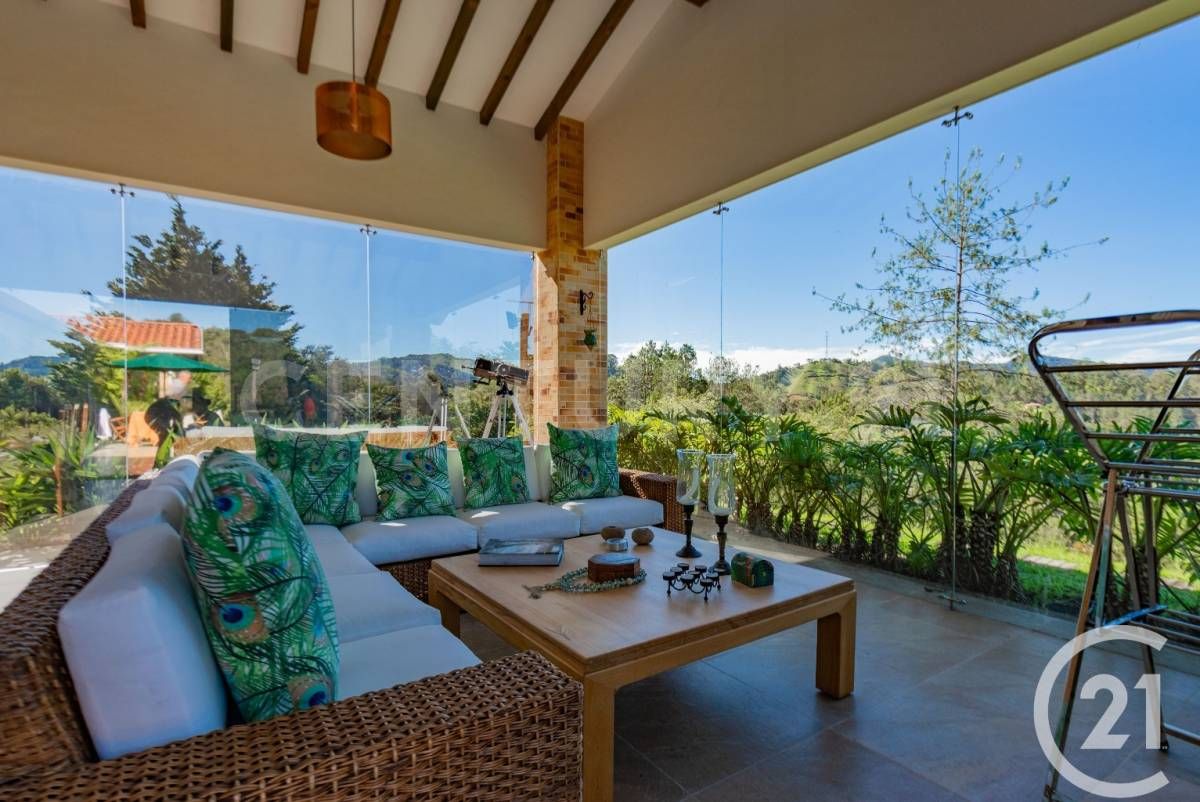 Finca en venta Antioquia El Retiro El Retiro 540 m2 Habitaciones 4 Baños 5 Garajes 10 Precio $3300000000