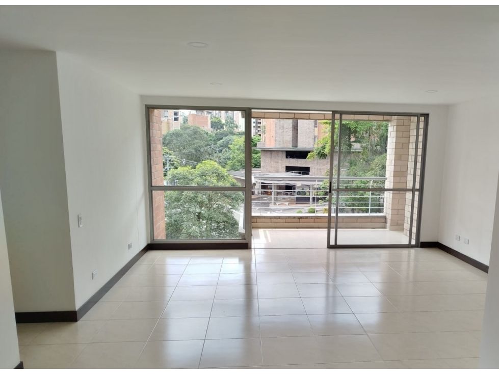 Apartamento en venta Antioquia Envigado La Inmaculada 102 m2 Habitaciones 3 Baños 2 Garajes 1 Precio $850000000