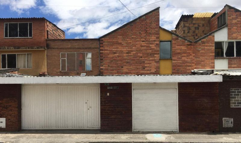 Casa en venta Cundinamarca Bogotá Timiza 135 m2 Habitaciones 4 Baños 2 Garajes 2 Precio $470000000