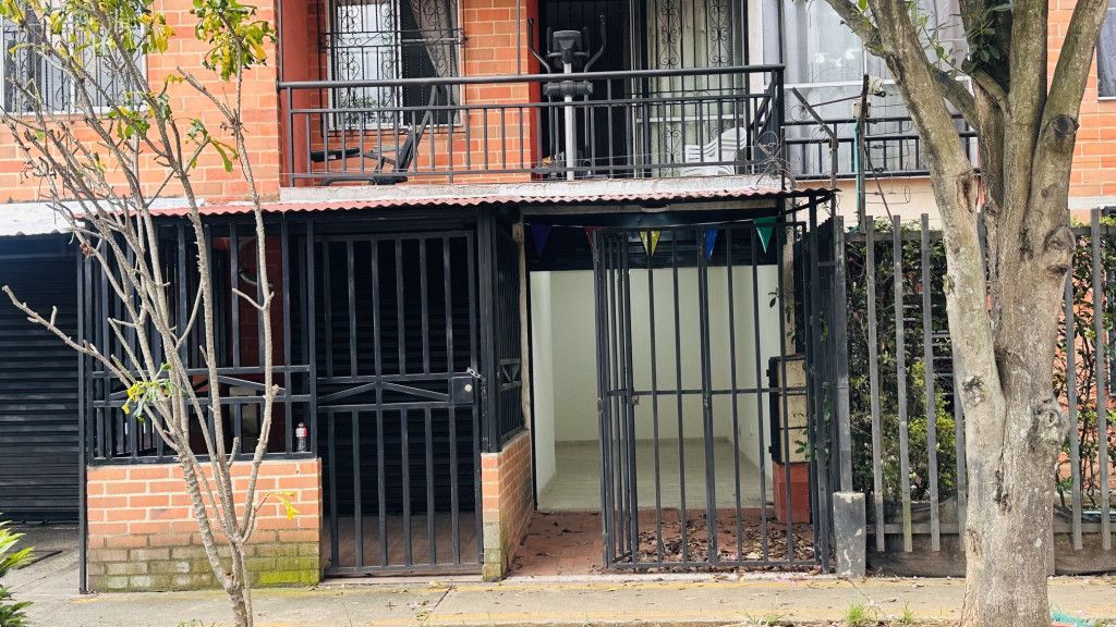 Local en arriendo Valle Del Cauca Cali Nn 27 m2 Habitaciones 0 Baños 1 Garajes 0 Precio $850000