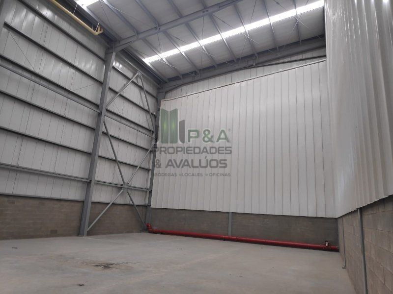 Bodega en arriendo Antioquia Bello Parque Tulio Ospina 530 m2 Habitaciones 0 Baños 2 Garajes 0 Precio $16000000