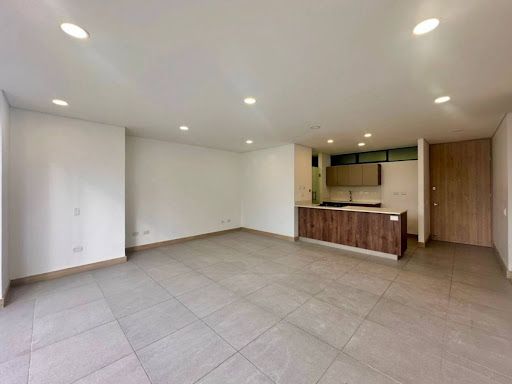 Apartamento en arriendo Antioquia Medellín El Tesoro 98 m2 Habitaciones 3 Baños 4 Garajes 2 Precio $7500000