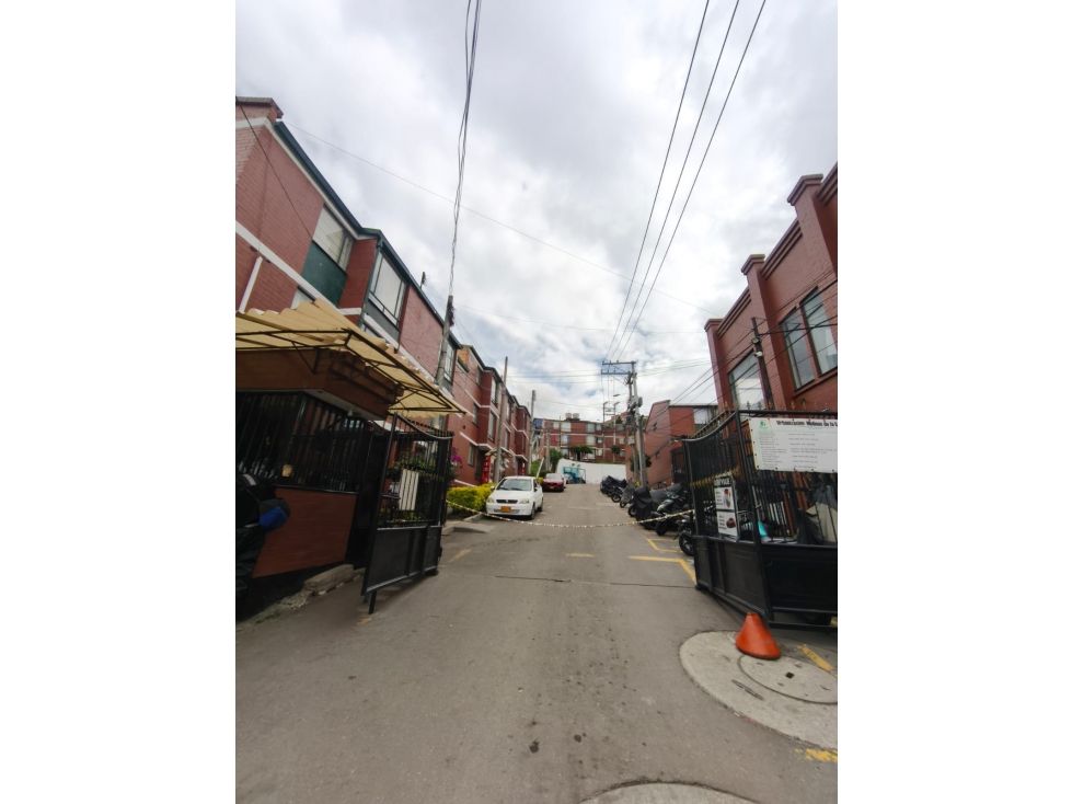 Apartamento en venta Cundinamarca Bogotá Ub Avenida Decima 55 m2 Habitaciones 3 Baños 1 Garajes 0 Precio $170000000