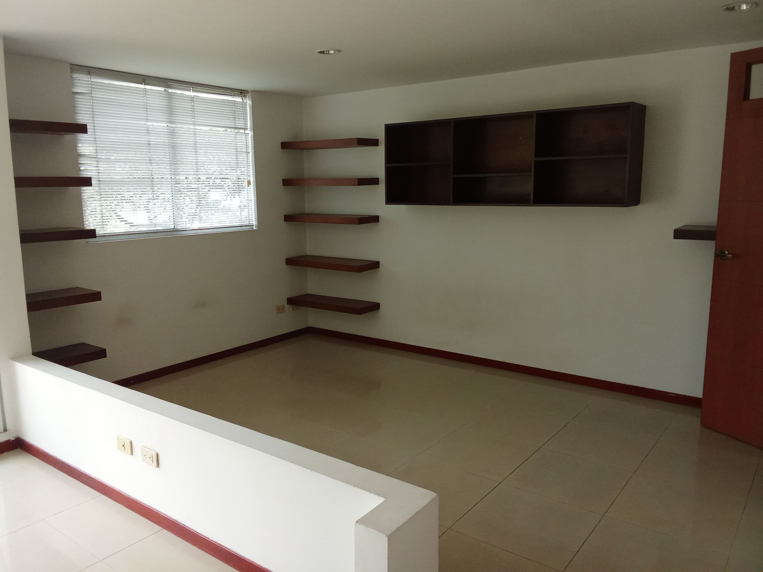 Apartaestudio en arriendo Antioquia Medellín Lalinde 42 m2 Habitaciones 0 Baños 1 Garajes 0 Precio $3000000