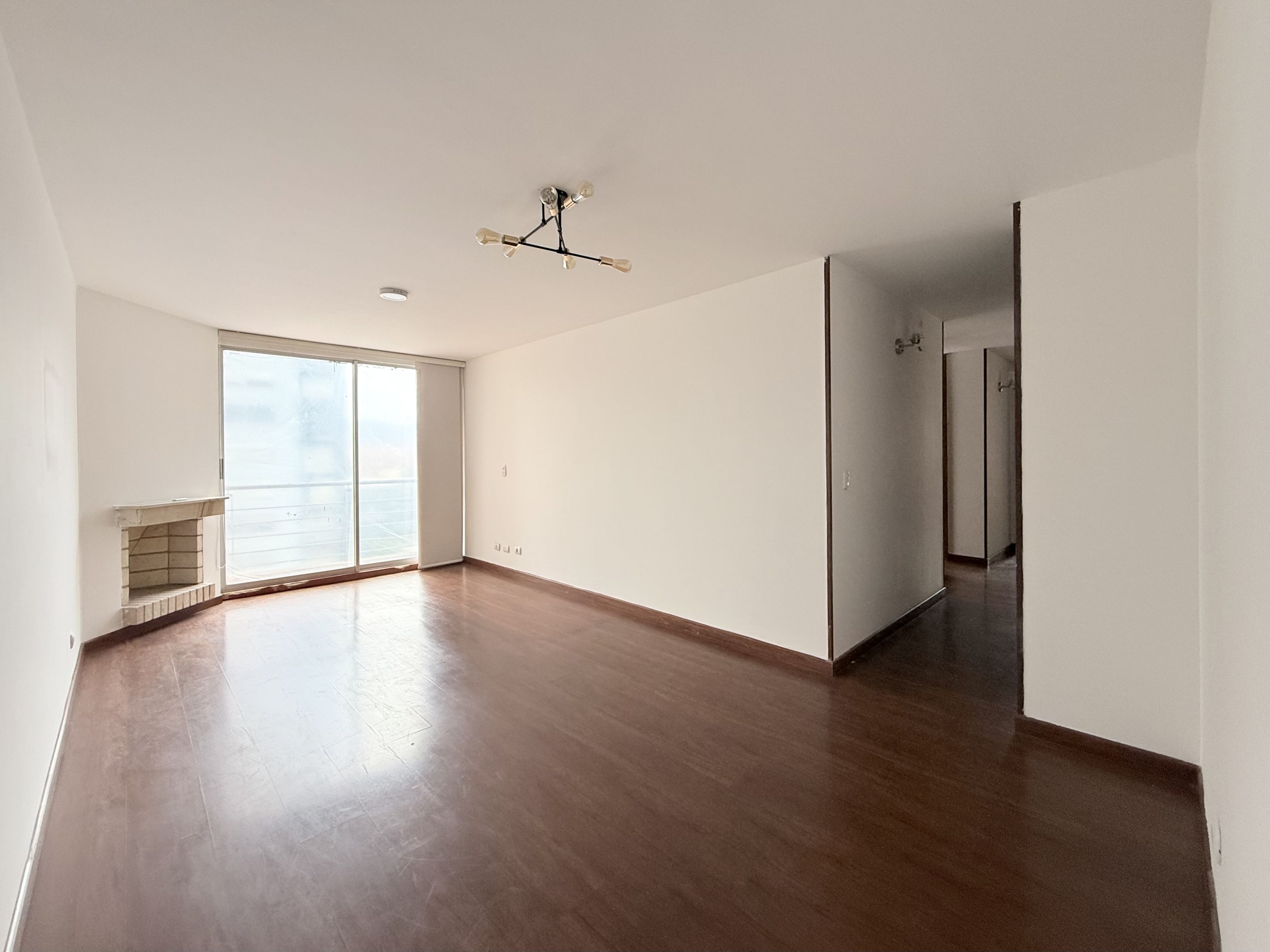 Apartamento en venta Cundinamarca Bogotá El Plan 93 m2 Habitaciones 3 Baños 2 Garajes 1 Precio $625000000