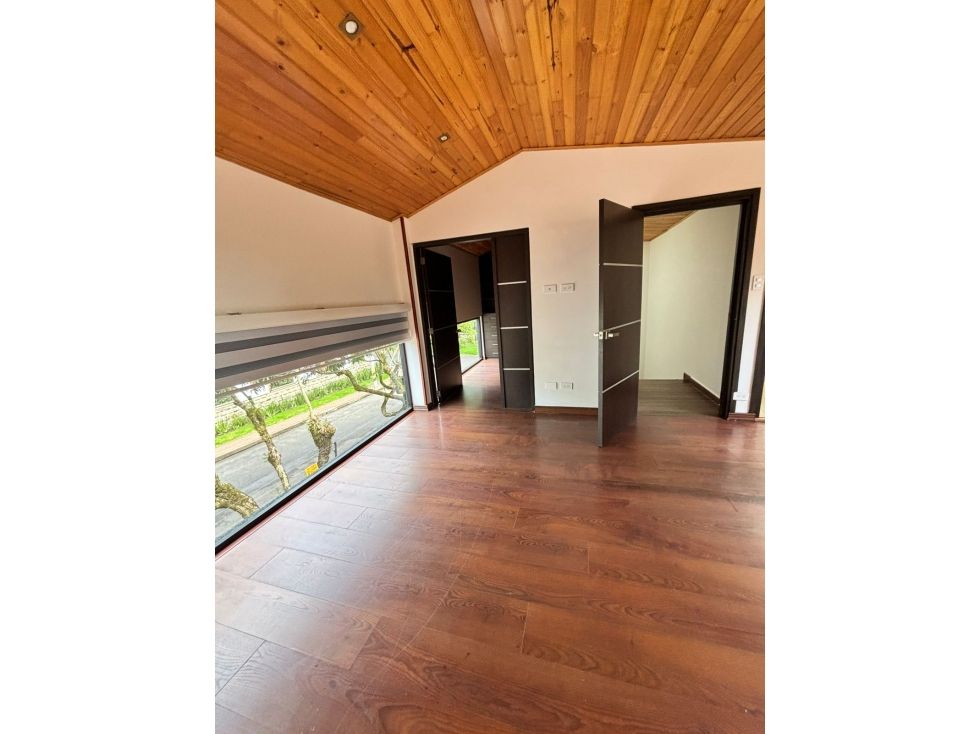 Apartamento en arriendo Cundinamarca Bogotá Santa Ana Oriental 130 m2 Habitaciones 3 Baños 3 Garajes 2 Precio $7000000