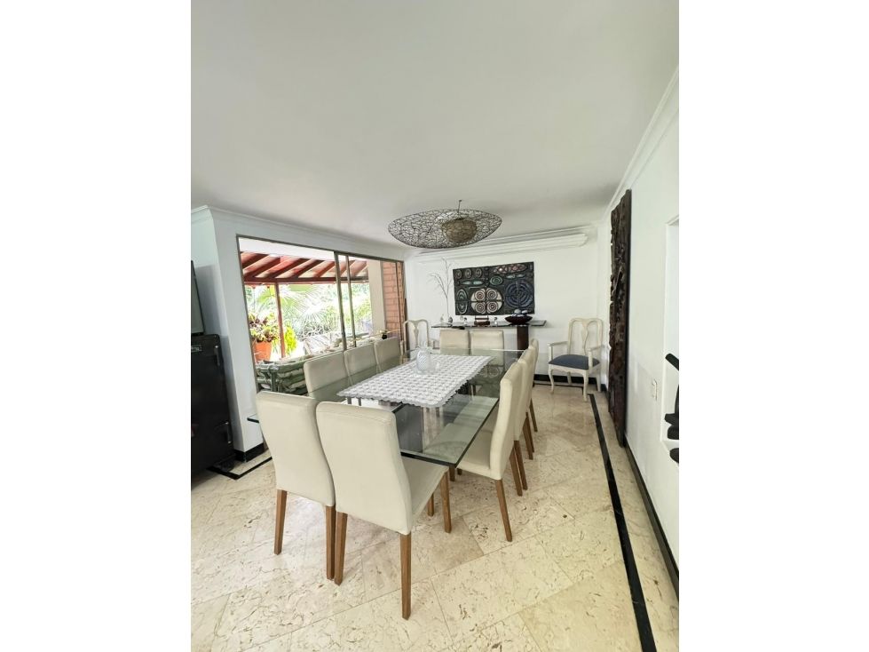 Casa en venta Antioquia Medellín La Aguacatala 230 m2 Habitaciones 5 Baños 4 Garajes 2 Precio $1200000000