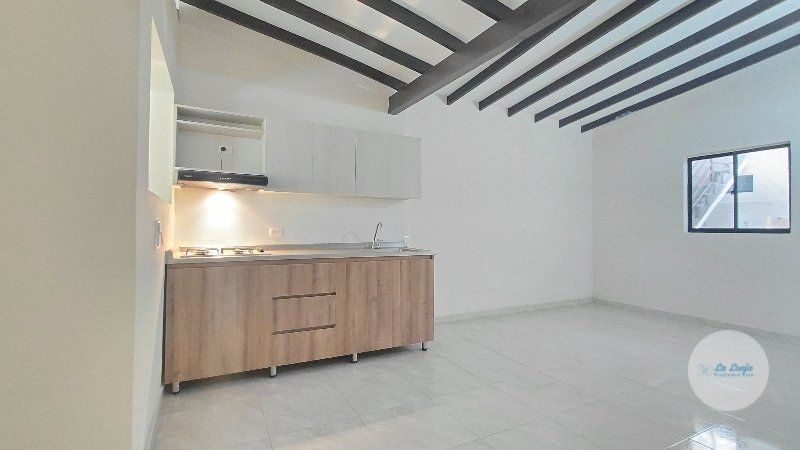 Casa en arriendo Antioquia Medellín Noel 150 m2 Habitaciones 5 Baños 3 Garajes 0 Precio $3500000
