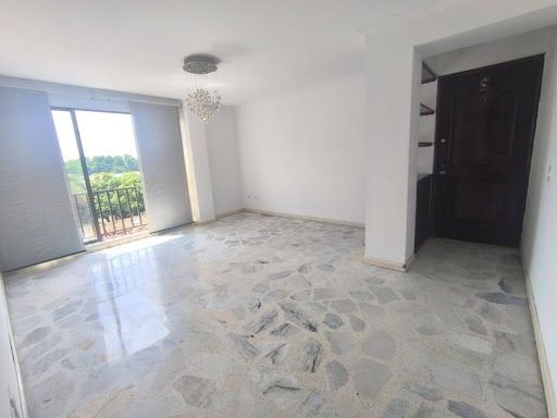 Apartamento en arriendo Valle Del Cauca Cali La Flora 110 m2 Habitaciones 3 Baños 2 Garajes 2 Precio $2700000