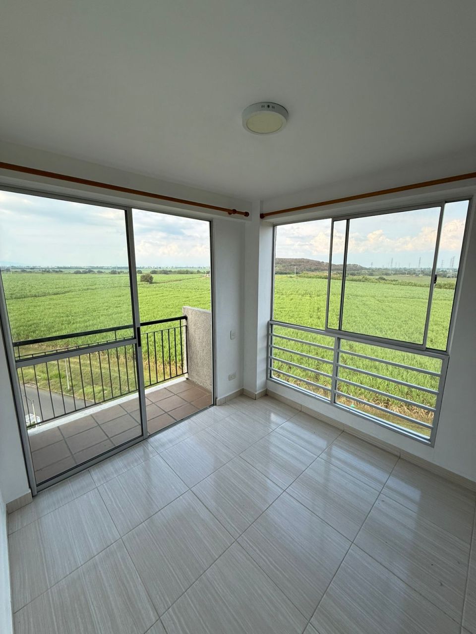 Apartamento en venta Valle Del Cauca Cali Condominio Marfil 60 m2 Habitaciones 3 Baños 2 Garajes 0 Precio $260000000