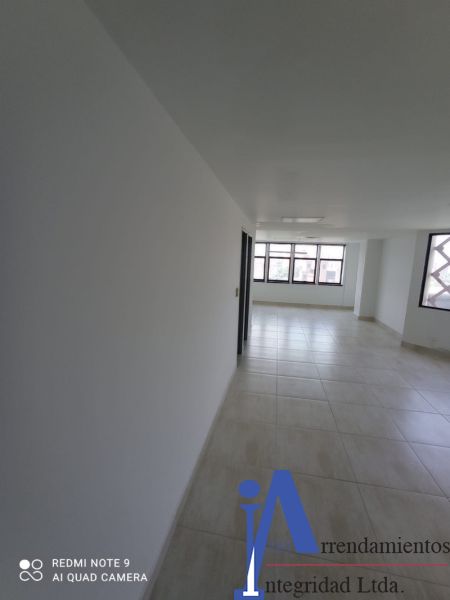 Oficina en arriendo Antioquia Medellín San Isidro 47 m2 Habitaciones 0 Baños 1 Garajes 0 Precio $2500000