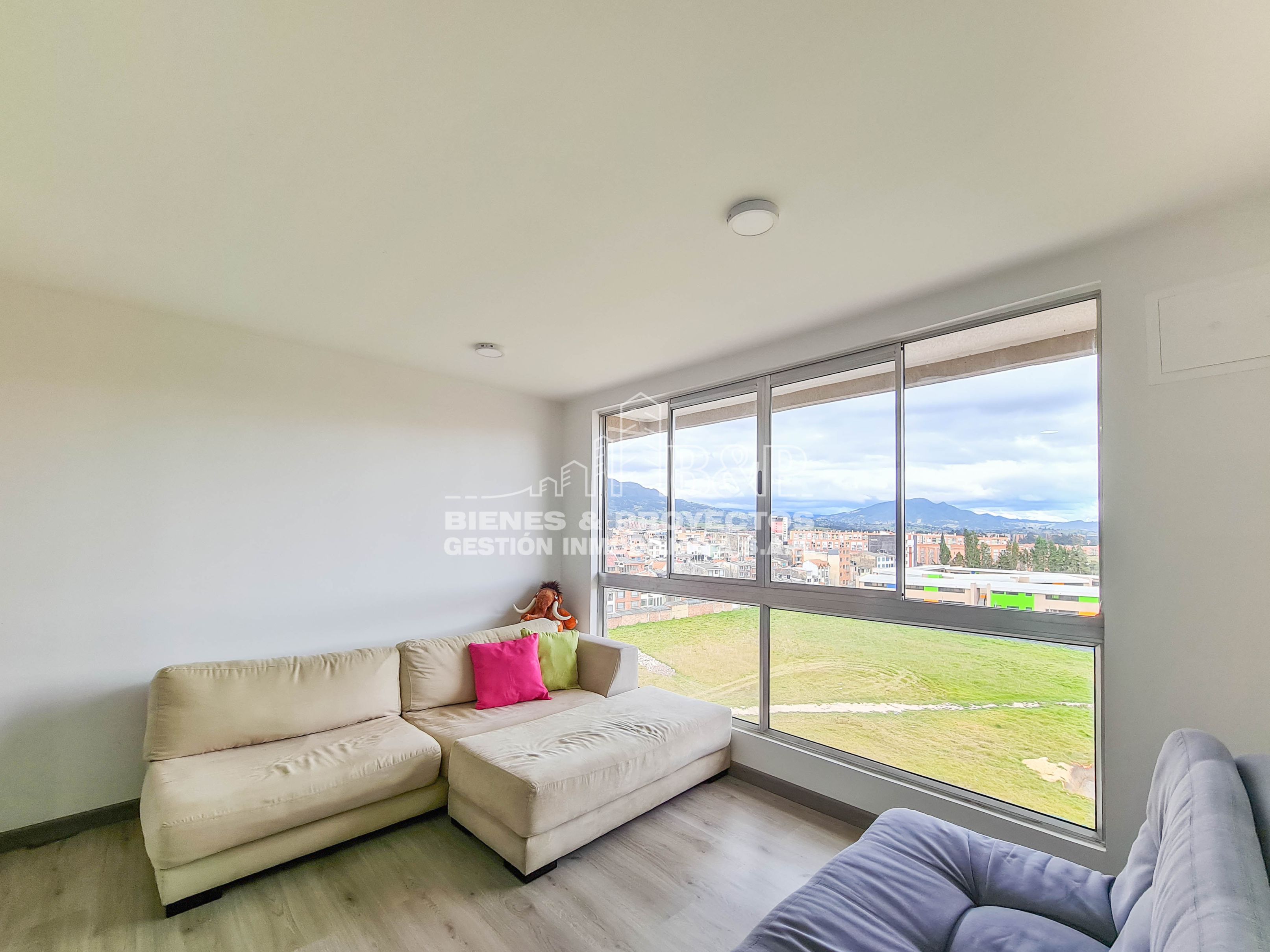 Apartamento en venta Cundinamarca Zipaquirá Algarra Iii 50 m2 Habitaciones 3 Baños 2 Garajes 1 Precio $259000000