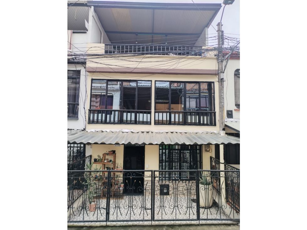 Casa en venta Risaralda Pereira Malaga 150 m2 Habitaciones 4 Baños 3 Garajes 0 Precio $370000000