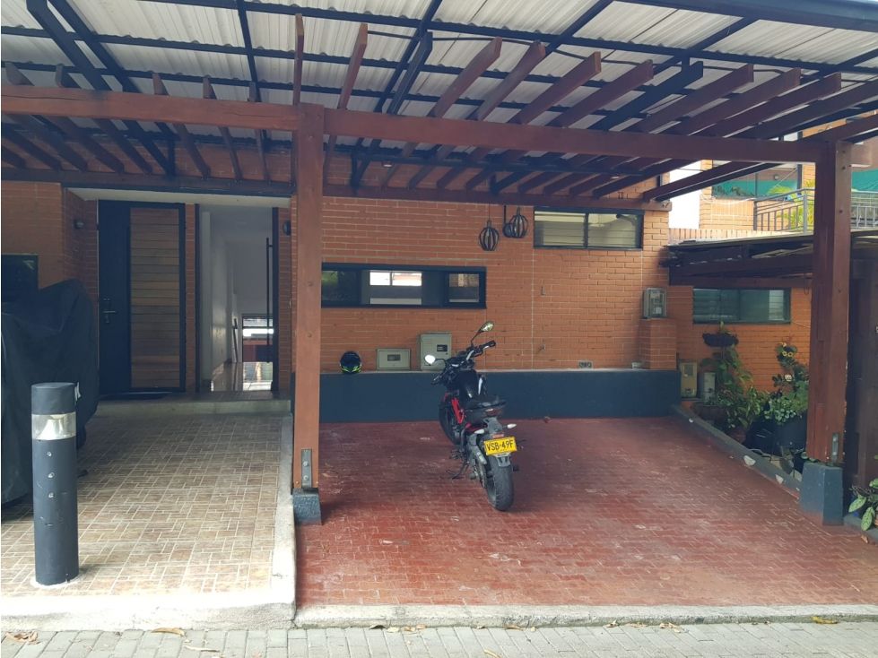 Casa en venta Risaralda Pereira Cr Rincon De Unicentro 134 m2 Habitaciones 3 Baños 2 Garajes 2 Precio $780000000