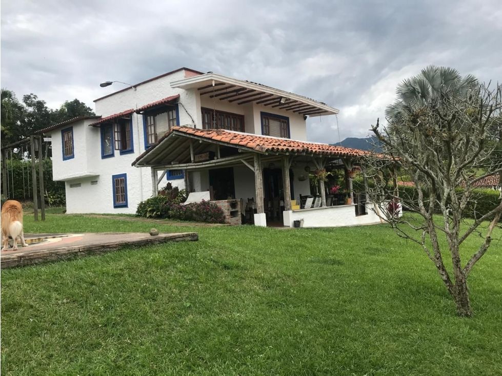 Casa Campestre en venta Risaralda Pereira Pereira 190 m2 Habitaciones 5 Baños 4 Garajes 4 Precio $1300000000