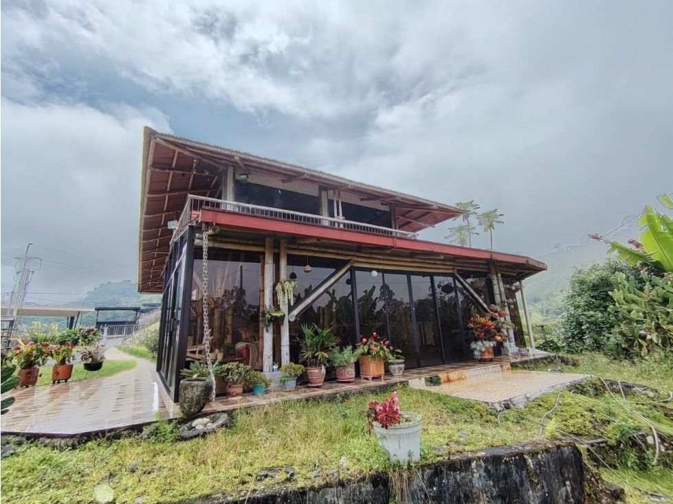 Finca en venta Risaralda Dosquebradas Br Lara Bonilla 350 m2 Habitaciones 3 Baños 4 Garajes 0 Precio $1200000000