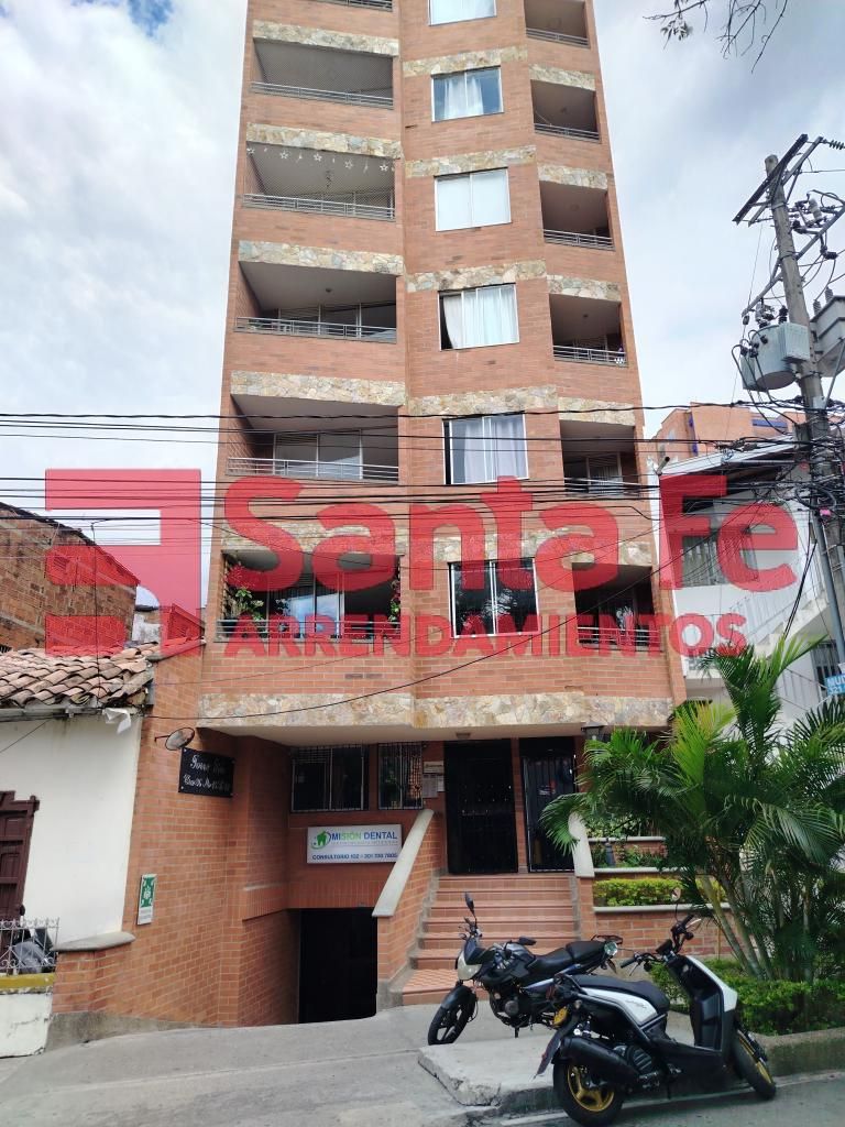 Apartamento en arriendo Antioquia Medellín La Floresta 60 m2 Habitaciones 3 Baños 2 Garajes 0 Precio $2100000
