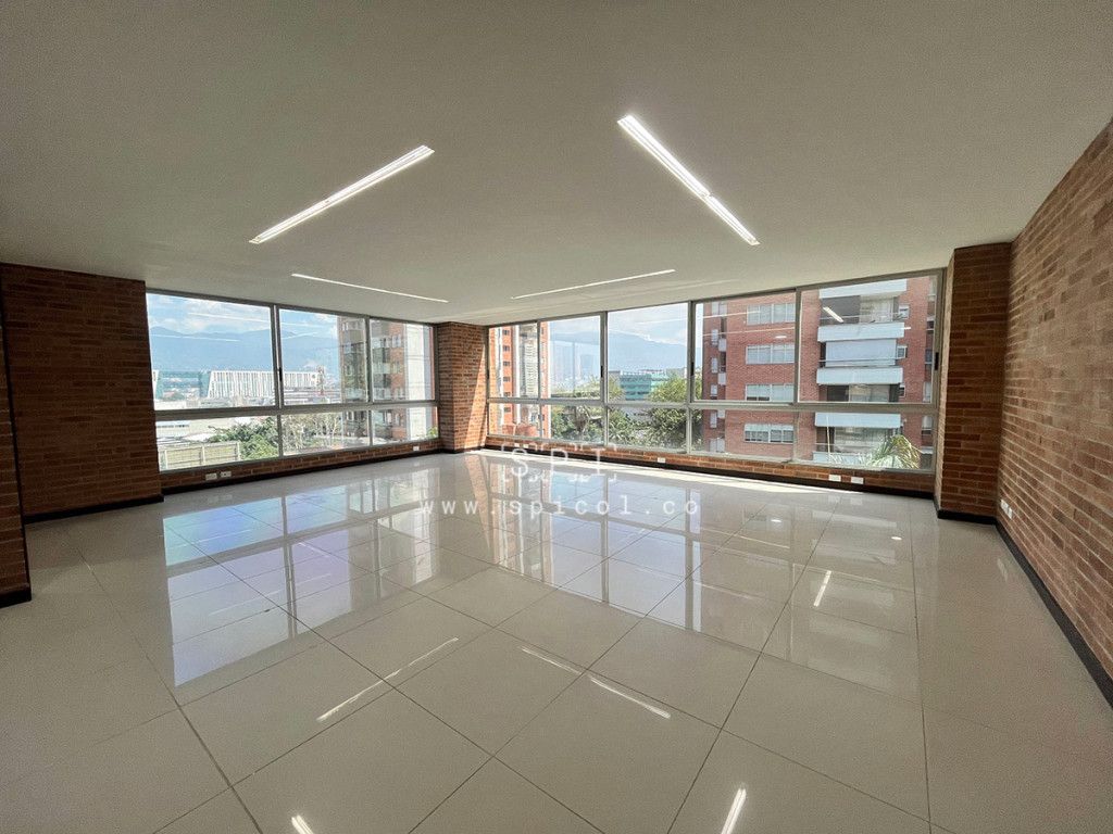 Oficina en arriendo Antioquia Medellín Asomadera No1 64 m2 Habitaciones 0 Baños 1 Garajes 1 Precio $6021400