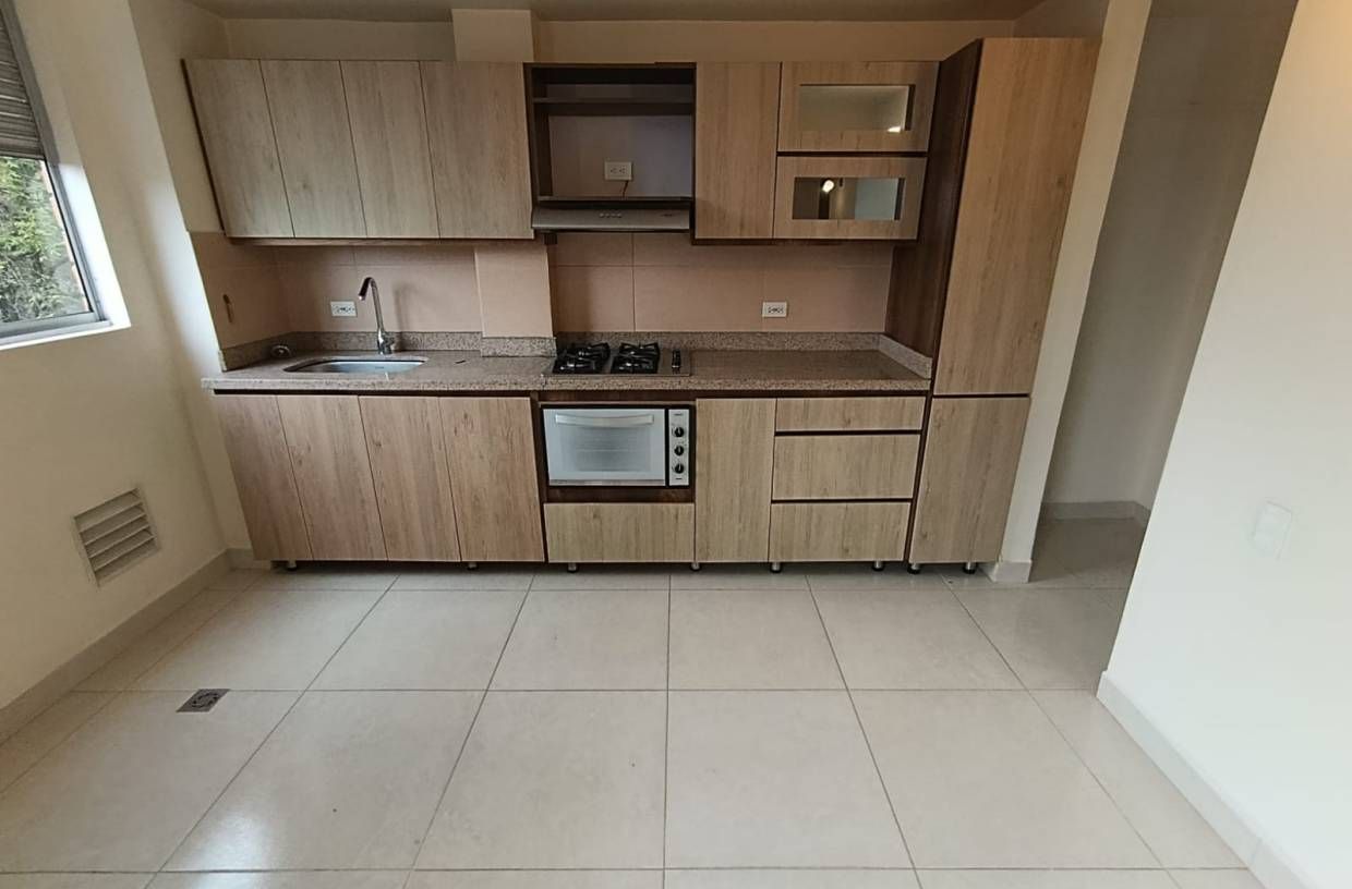 Apartamento en arriendo Antioquia Envigado El Dorado 90 m2 Habitaciones 3 Baños 2 Garajes 1 Precio $3000000