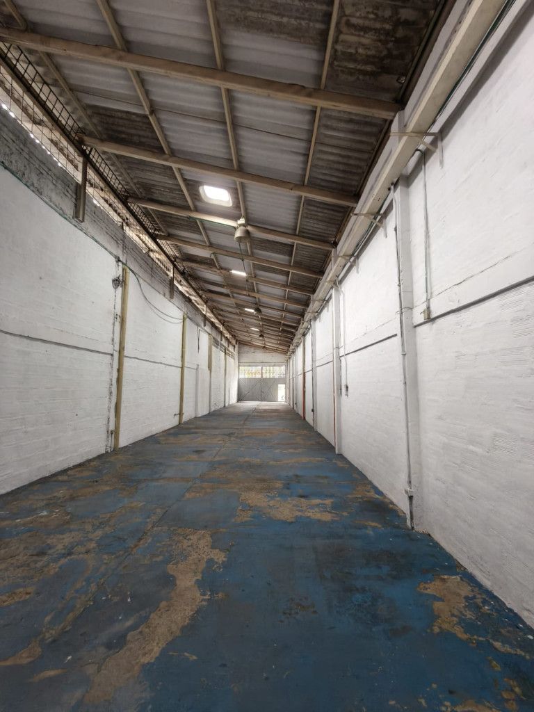 Bodega en arriendo Valle Del Cauca Cali Primitivo Crespo 261 m2 Habitaciones 0 Baños 2 Garajes 0 Precio $6000000