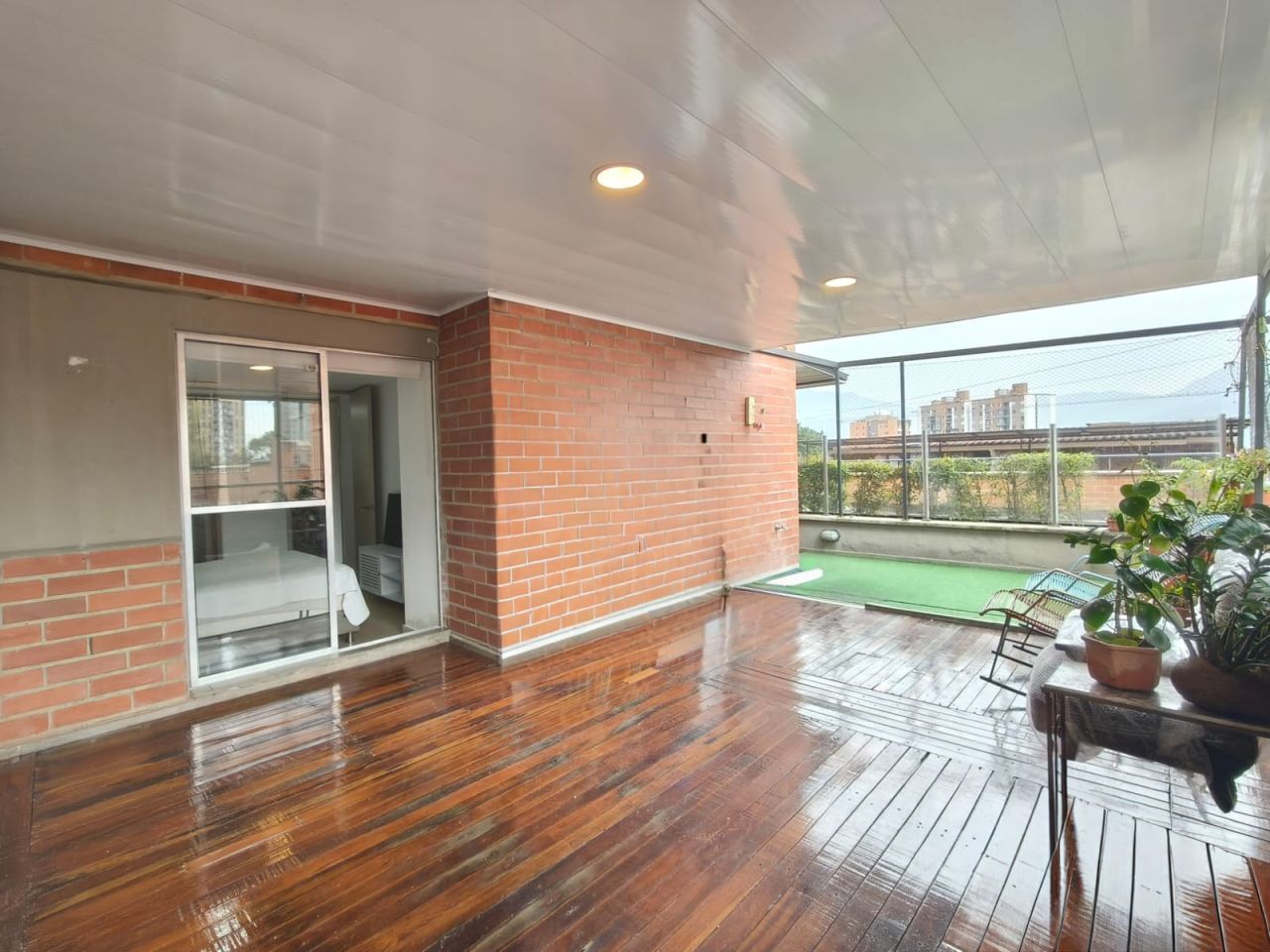 Apartamento en arriendo o venta Antioquia Sabaneta Villas Del Carmen 121 m2 Habitaciones 3 Baños 2 Garajes 1 Precio venta $670000000 Precio arriendo $3550000