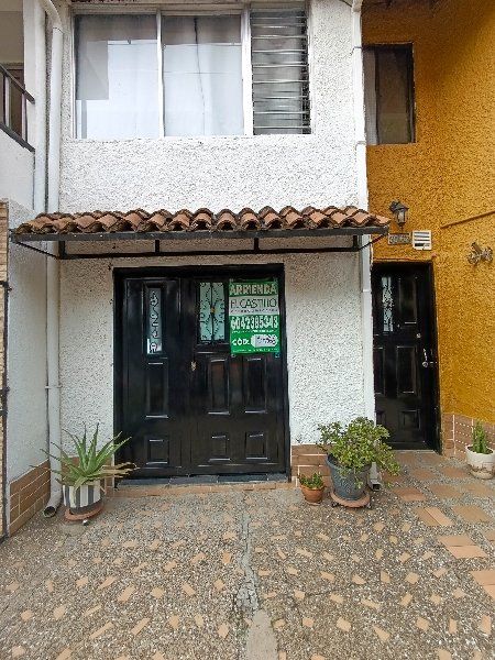 Apartaestudio en arriendo Antioquia Medellín San Bernardo 18 m2 Habitaciones 1 Baños 1 Garajes 0 Precio $1200000