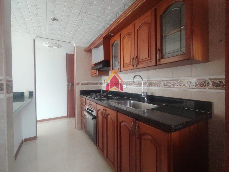 Apartamento en arriendo Antioquia Envigado Bosques De Carlos 107 m2 Habitaciones 3 Baños 2 Garajes 1 Precio $3500000