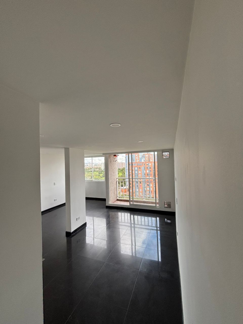 Apartamento en venta Cundinamarca Bogotá Asd 45 m2 Habitaciones 2 Baños 1 Garajes 0 Precio $255000000