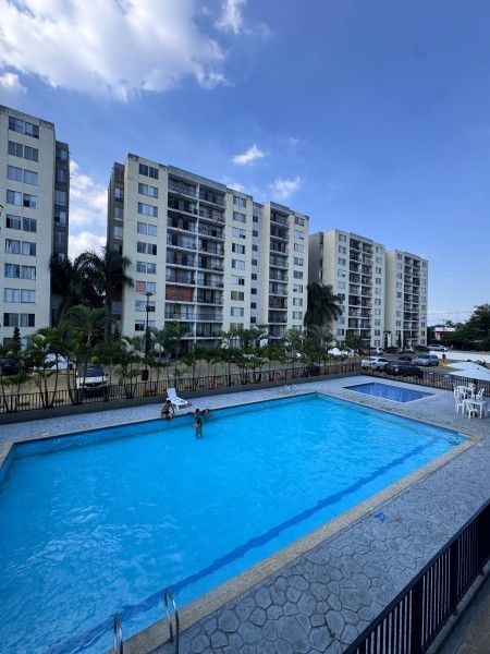 Apartamento en venta Valle Del Cauca Cali Conjunto Residencial Valparaiso Ciudad Bochalema 64 m2 Habitaciones 3 Baños 2 Garajes 1 Precio $260000000