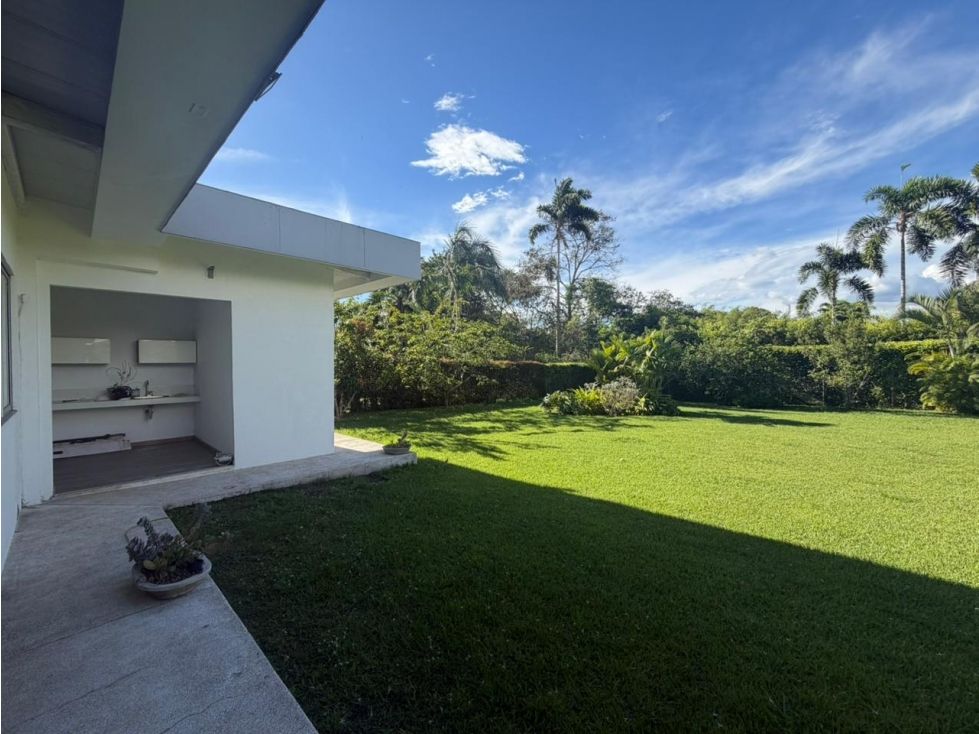 Casa Campestre en arriendo Risaralda Pereira Cn Campestre San Jose De Las Villas 296 m2 Habitaciones 3 Baños 4 Garajes 2 Precio $8000000