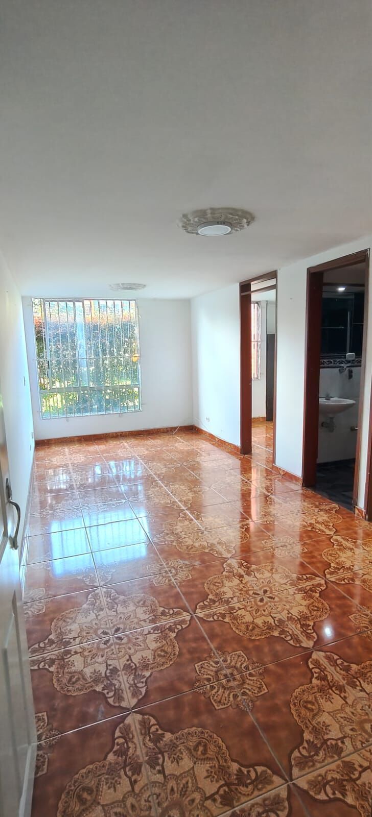 Apartamento en venta Cundinamarca Bogotá Ub Castilla Real 38 m2 Habitaciones 2 Baños 1 Garajes 0 Precio $225000000
