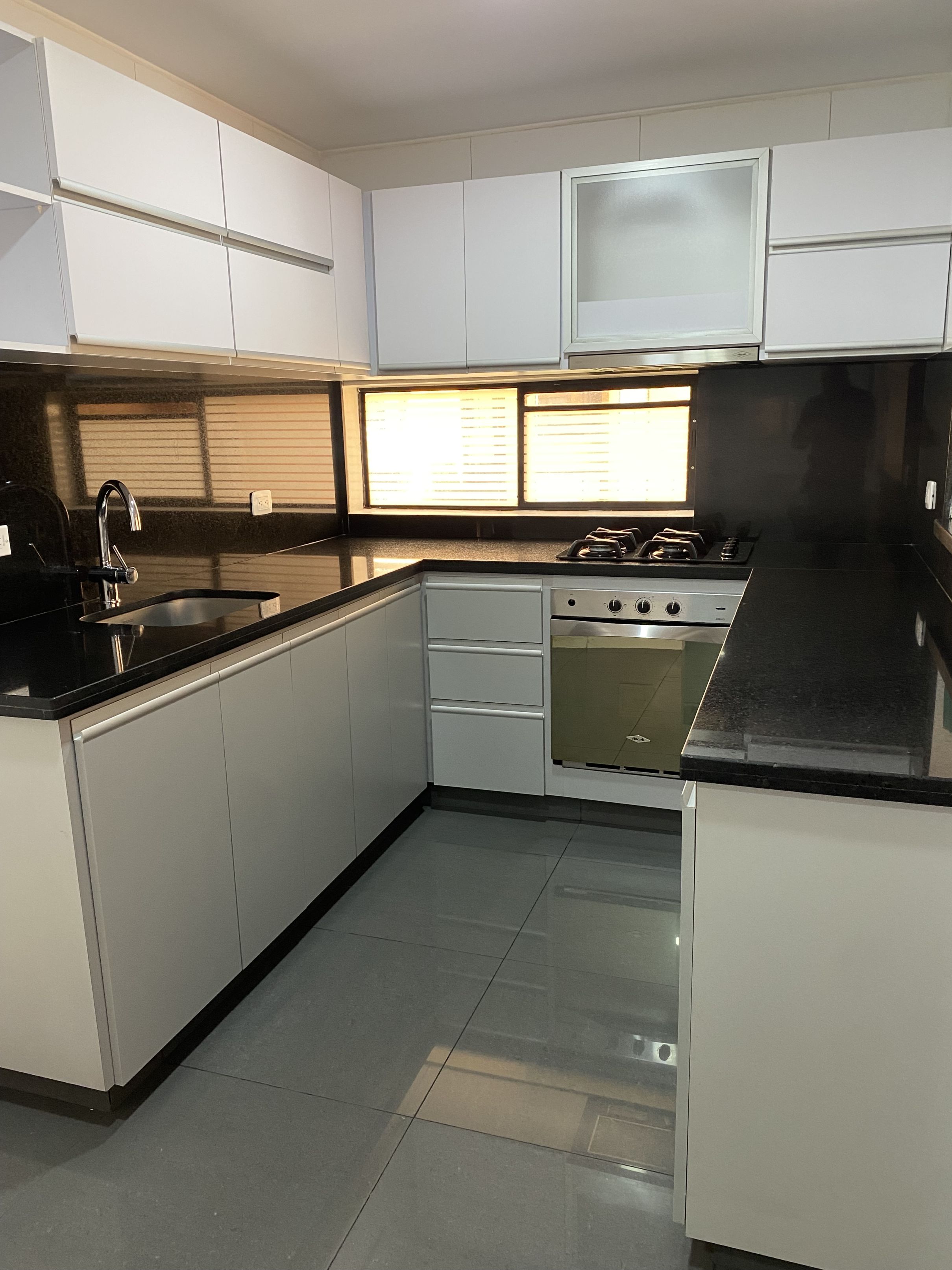 Apartamento en venta Cundinamarca Bogotá Mazurén 112 m2 Habitaciones 3 Baños 3 Garajes 2 Precio $878000000