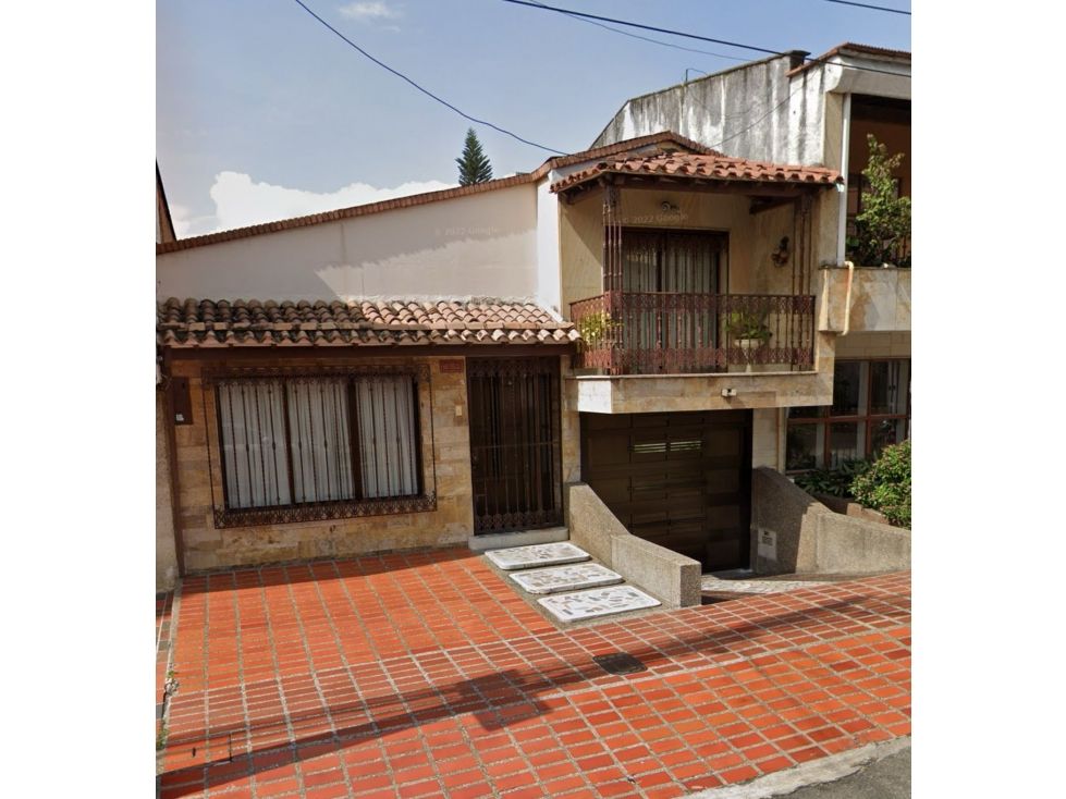 Casa en venta Antioquia Medellín Los Colores 254 m2 Habitaciones 4 Baños 3 Garajes 0 Precio $1750000000