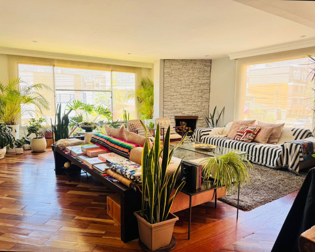 Apartamento en arriendo Cundinamarca Bogotá Santa Barbara Occidental 203 m2 Habitaciones 3 Baños 3 Garajes 4 Precio $9000000