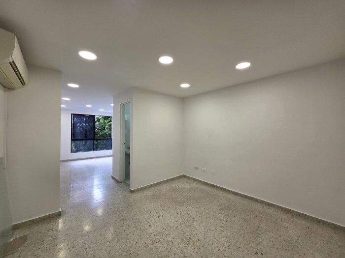 Oficina en arriendo Valle Del Cauca Cali Santa Mónica 60 m2 Habitaciones 0 Baños 1 Garajes 1 Precio $3000000