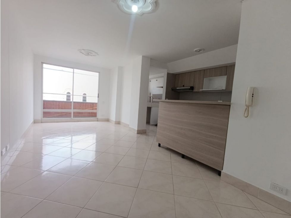 Apartamento en arriendo Antioquia Medellín La Floresta 90 m2 Habitaciones 2 Baños 2 Garajes 1 Precio $2800000