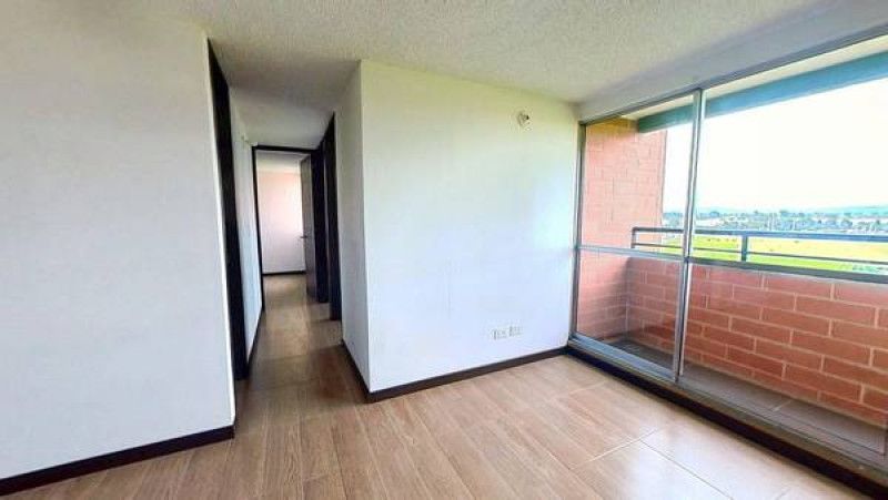 Inmuebles en Remate Apartamento en venta Cundinamarca Madrid El Vergel 46 m2 Habitaciones 3 Baños 2 Garajes 0 Precio $175000000