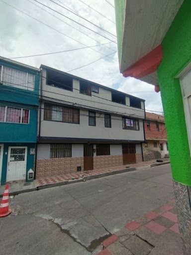 Casa en venta Cundinamarca Bogotá San Cayetano 200 m2 Habitaciones 5 Baños 3 Garajes 0 Precio $370000000