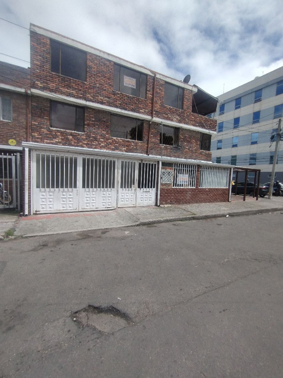 Casa en arriendo Cundinamarca Bogotá Las Nieves 163 m2 Habitaciones 6 Baños 3 Garajes 1 Precio $8000000