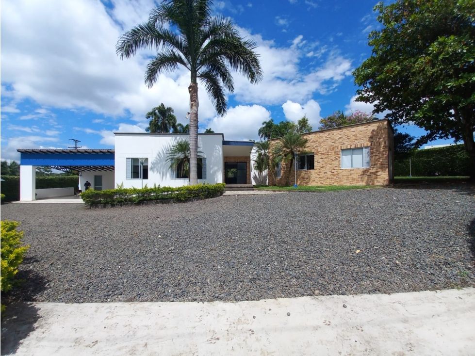 Casa Campestre en arriendo Risaralda Pereira Pereira 600 m2 Habitaciones 4 Baños 5 Garajes 4 Precio $17000000