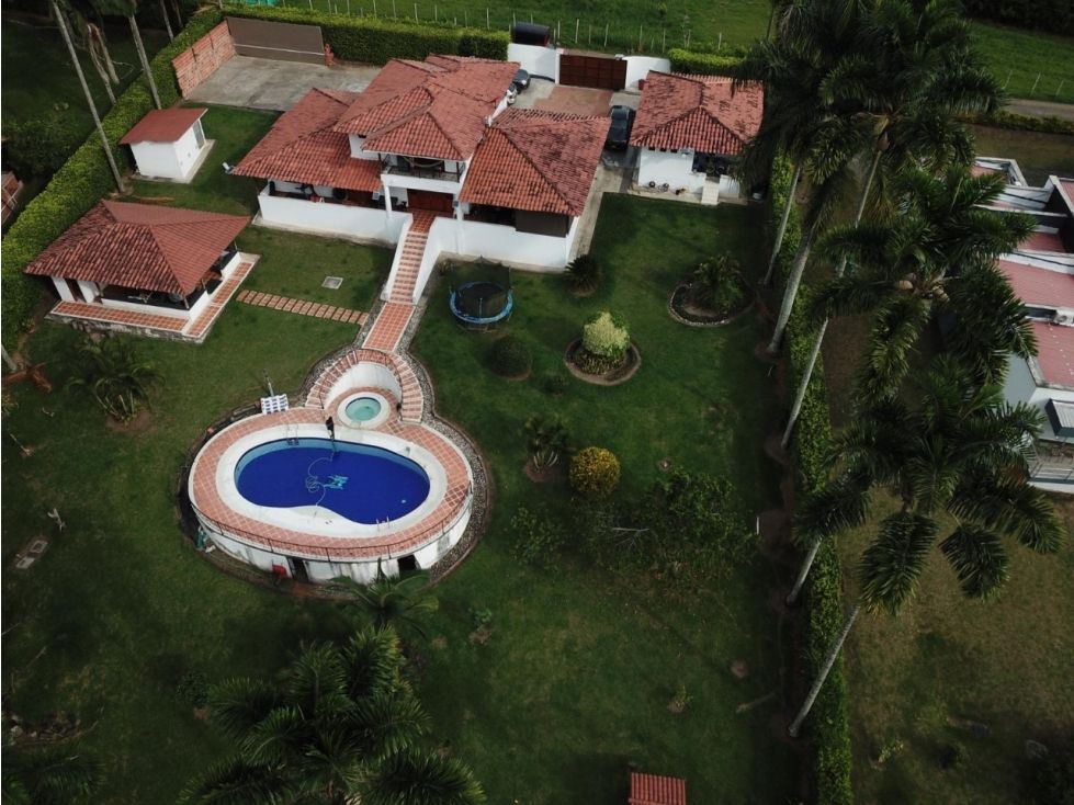 Casa Campestre en venta Risaralda Pereira Pereira 1000 m2 Habitaciones 6 Baños 8 Garajes 5 Precio $2600000000