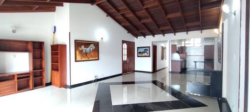 Apartamento en arriendo Cundinamarca Chía Guaymaral 140 m2 Habitaciones 3 Baños 2 Garajes 1 Precio $2700000