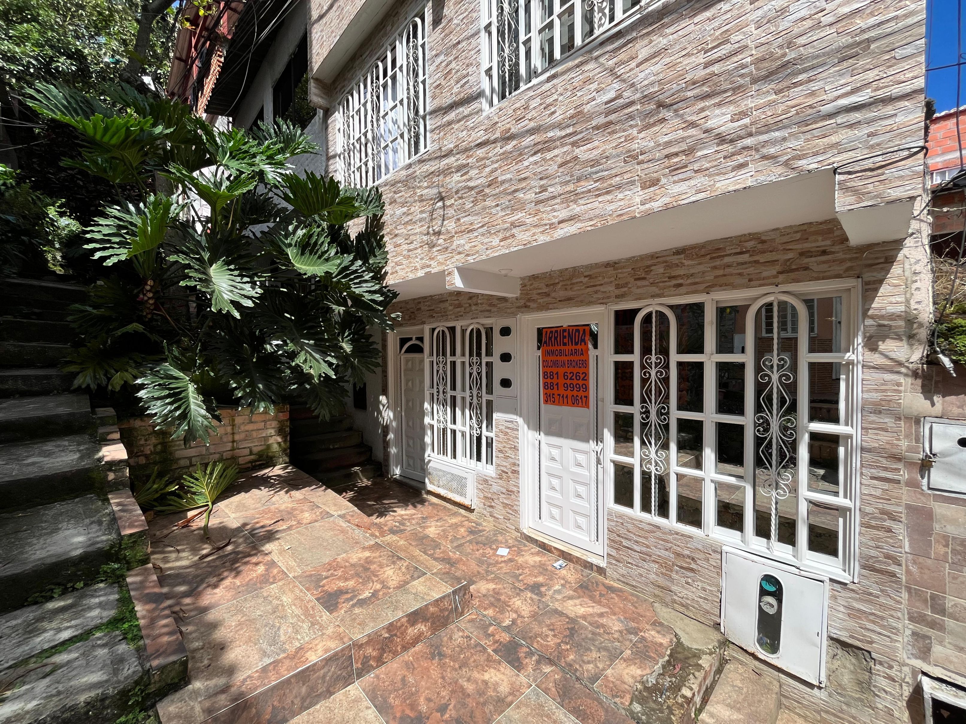 Apartamento en arriendo Valle Del Cauca Cali Aguacatal 96 m2 Habitaciones 3 Baños 2 Garajes 0 Precio $900000